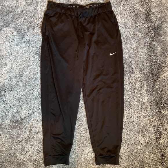 Nike Women Attack 7/8 Pants - Picture 1 of 2